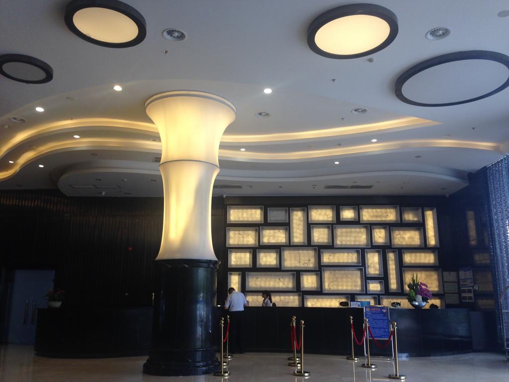 โกลเดน ปาล์ม โฮเต็ล Hotel จูไห่ ภายนอก รูปภาพ